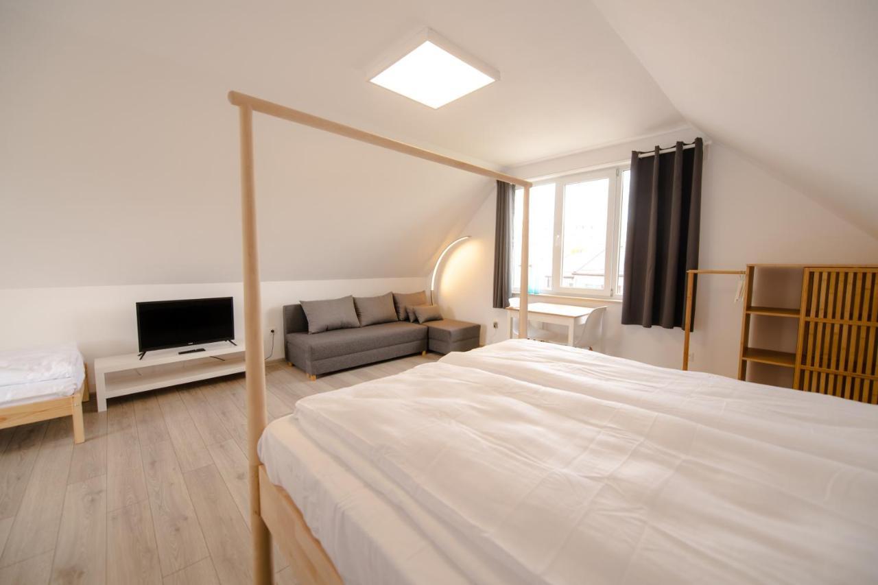 Pixel Guesthouse Tîrgu Secuiesc Extérieur photo