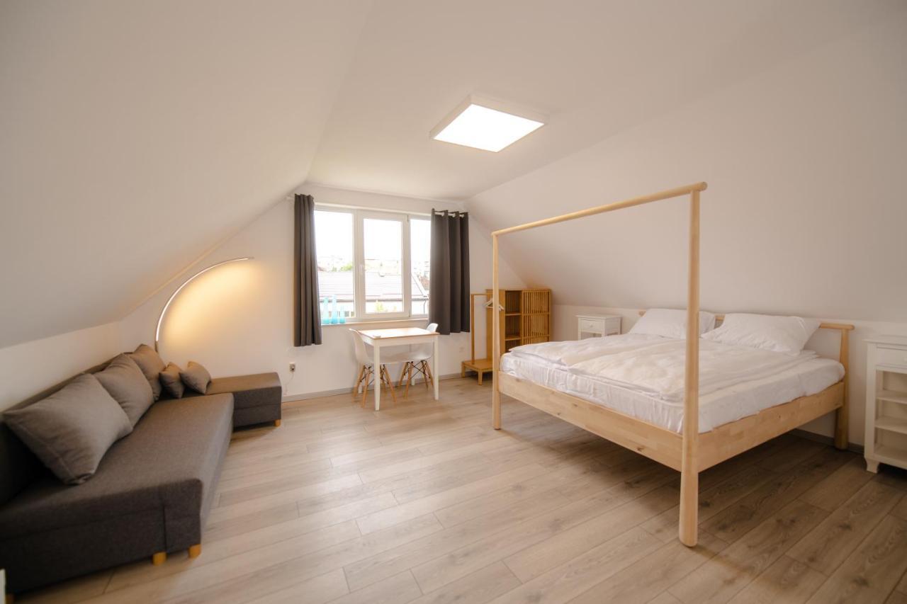 Pixel Guesthouse Tîrgu Secuiesc Extérieur photo
